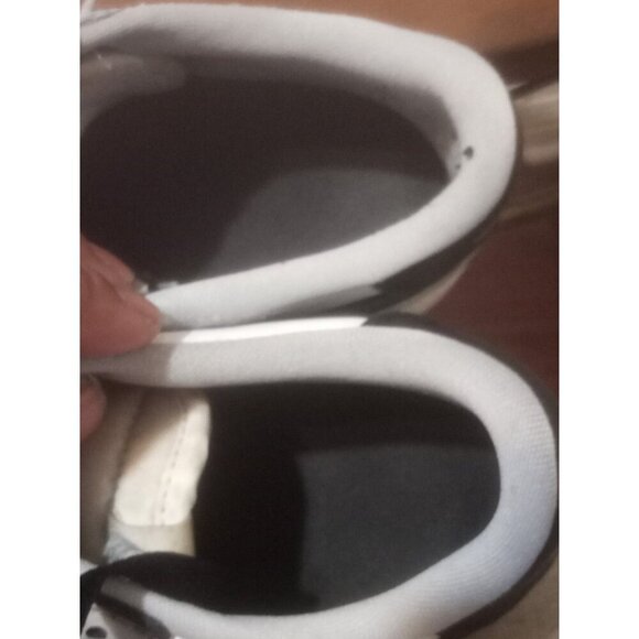 Nike Air Jordan 1 Retro Low OG GS Wolf Grey Barons CZ0858-110 Kids Size 7Y - Picture 16 of 16